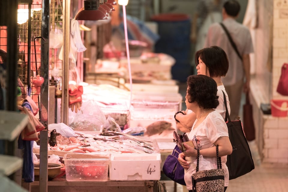 Hong Kong, CHINA — 셩완시장 | Sheung Wan Market, Hongkong | 2016