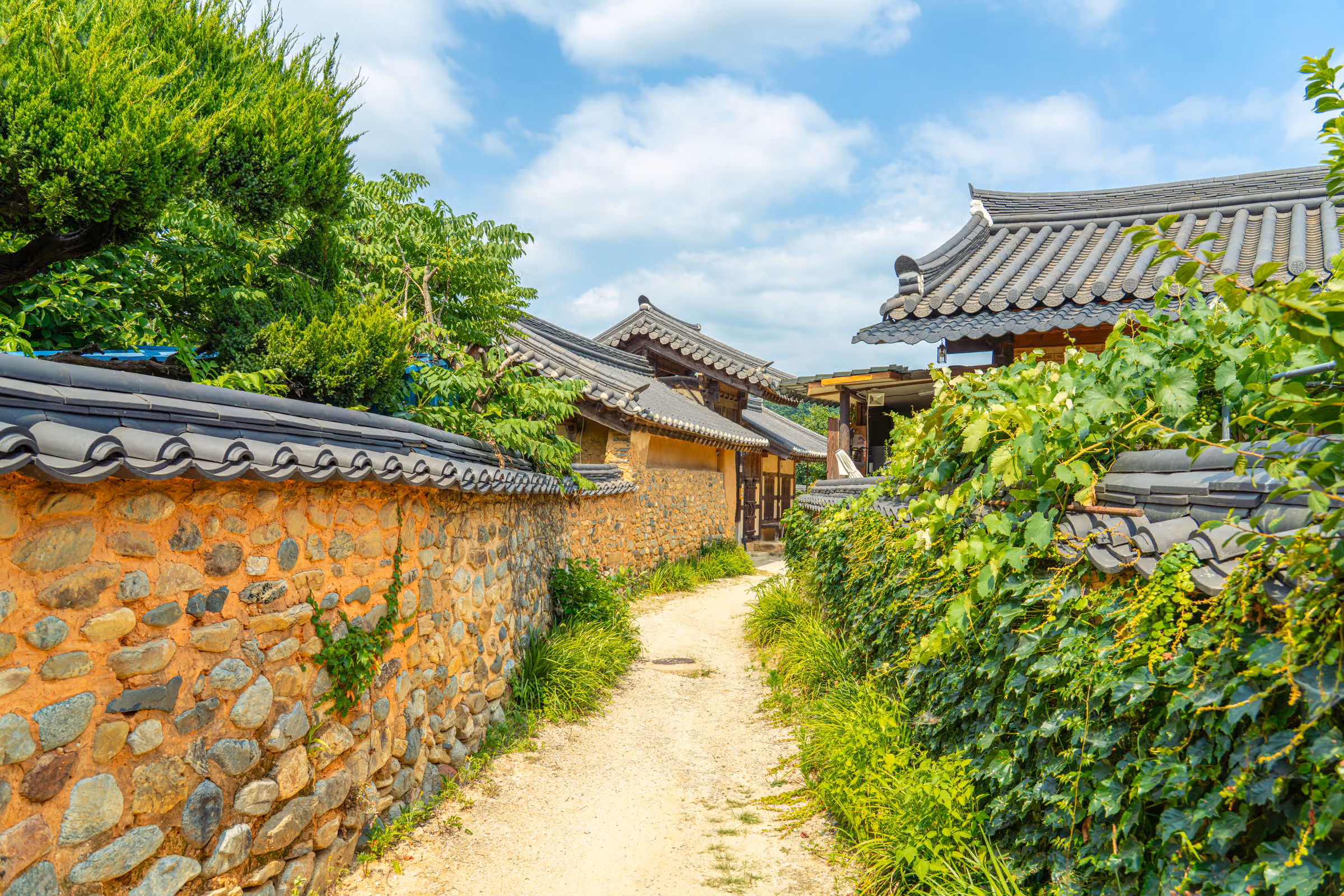 한국농어촌공사 웰촌 — 경남 산청 남사예담촌 돌담길